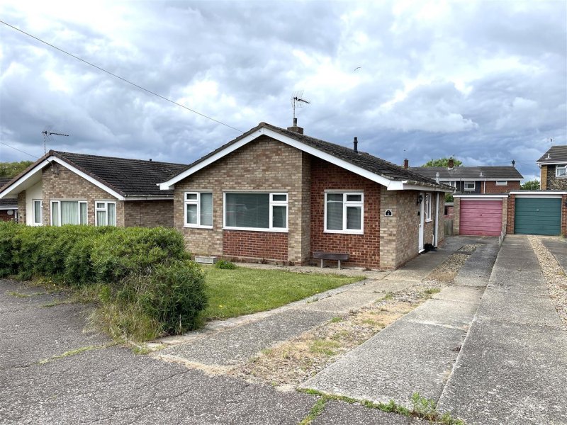 3 bedroom property for sale in Worlingham Way, Lowestoft Guide price £200,000