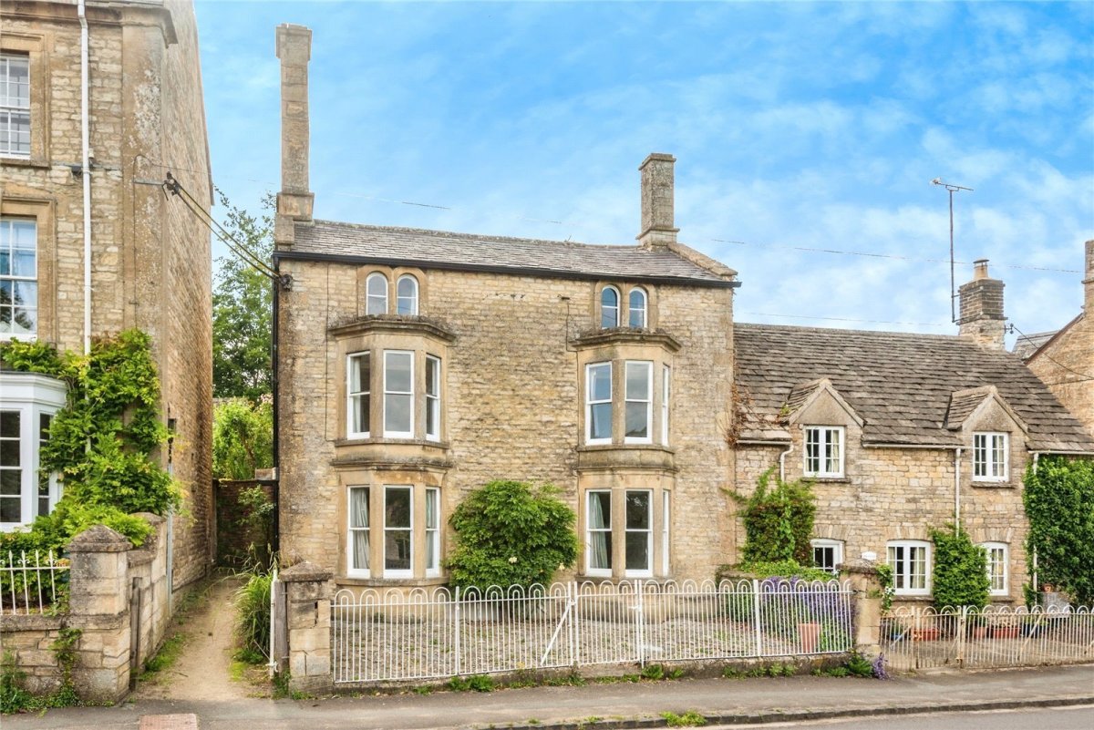 5 bedroom property for sale in High Street, ShiptonunderWychwood