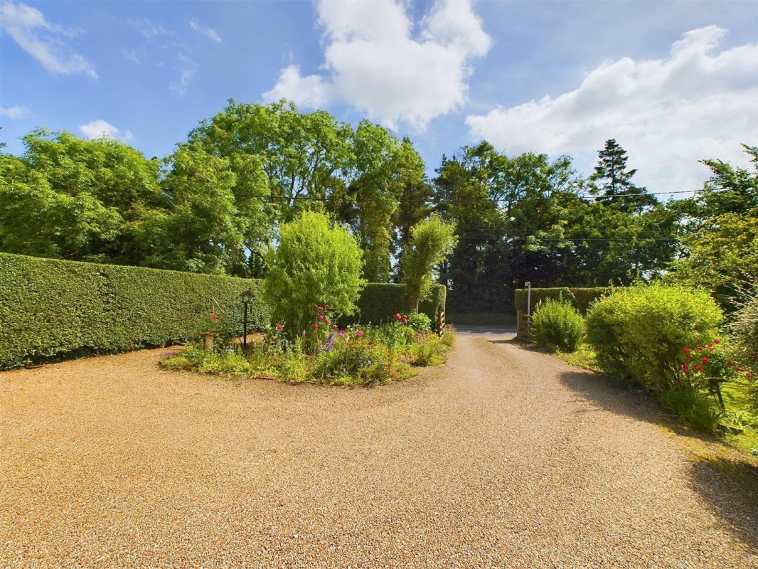 4 bedroom property for sale in Holt Road, Cawston, Norwich £445,000