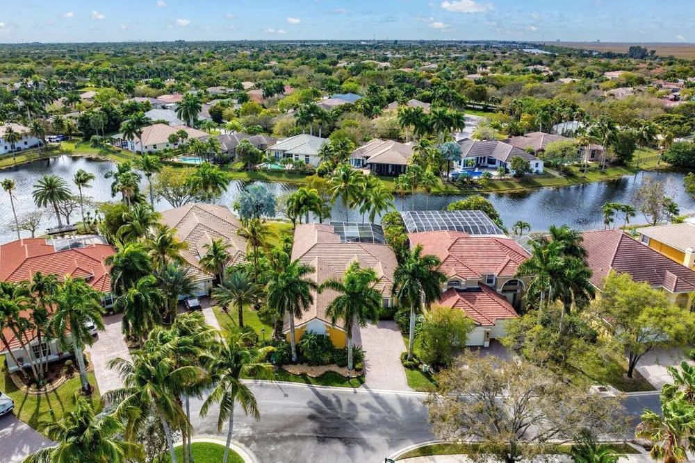 12424 NW 62nd Ct, Coral Springs, FL 33076