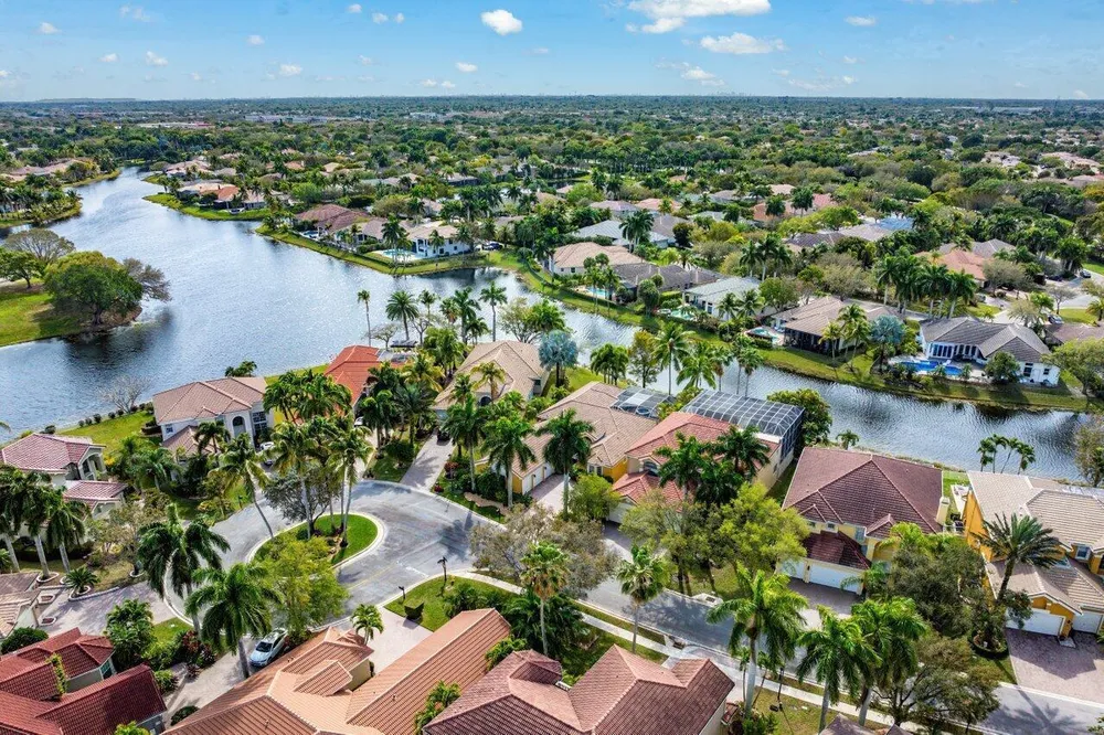 12424 NW 62nd Ct, Coral Springs, FL 33076
