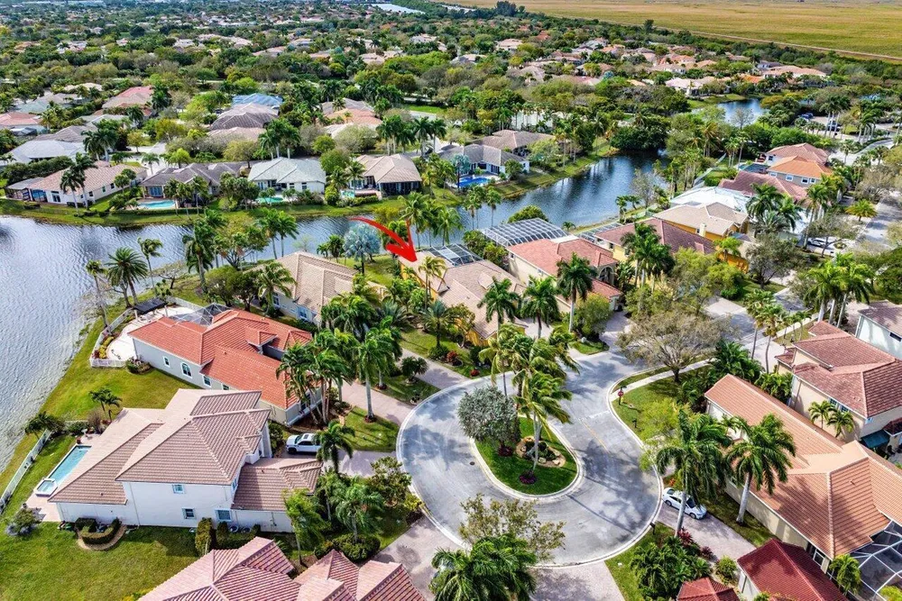 12424 NW 62nd Ct, Coral Springs, FL 33076
