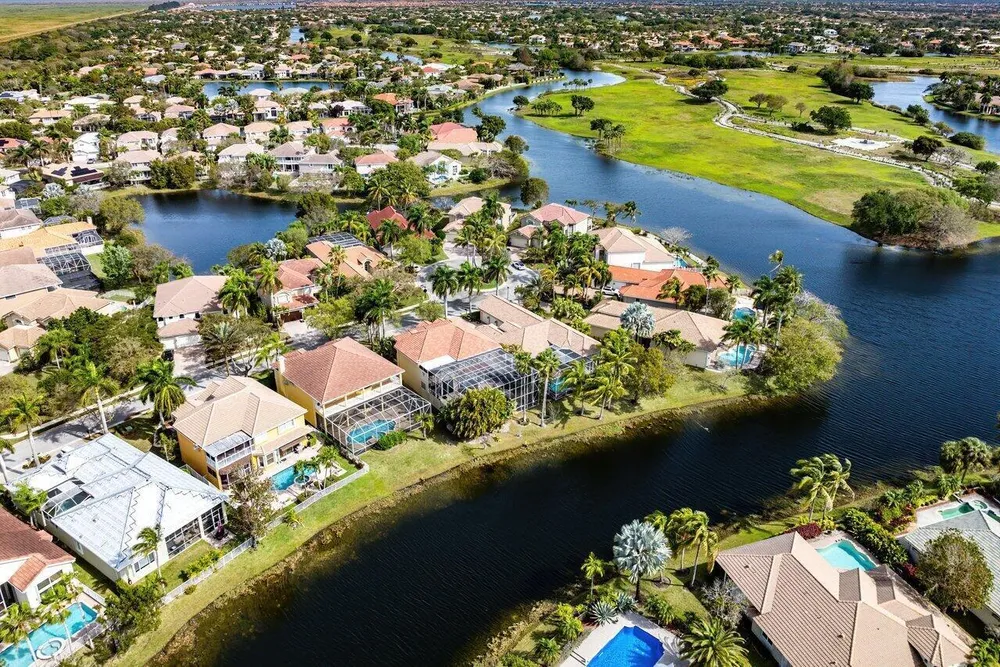12424 NW 62nd Ct, Coral Springs, FL 33076