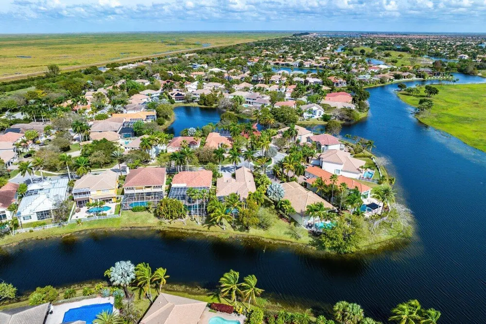 12424 NW 62nd Ct, Coral Springs, FL 33076
