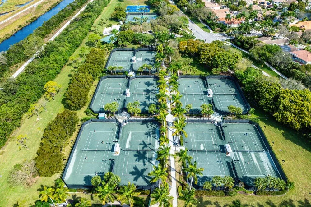 12424 NW 62nd Ct, Coral Springs, FL 33076