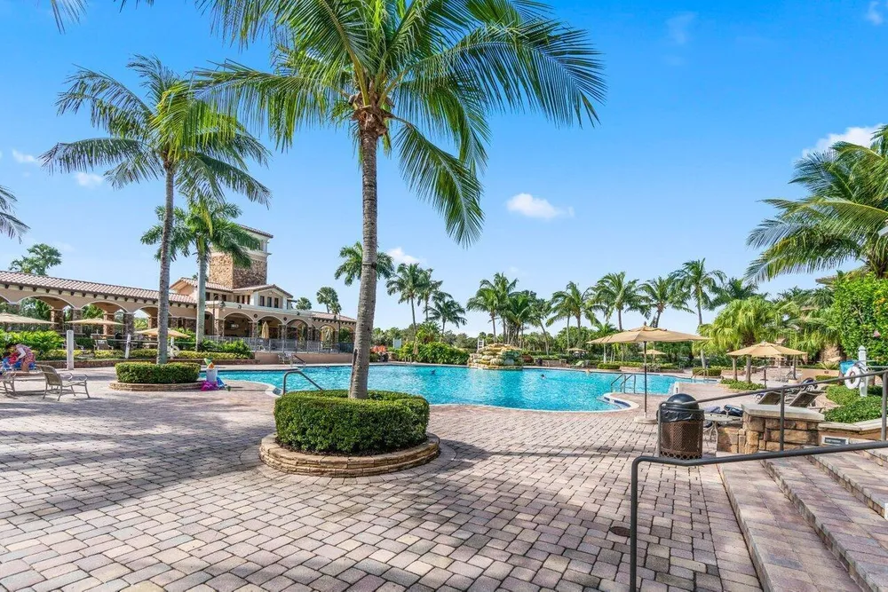 12424 NW 62nd Ct, Coral Springs, FL 33076