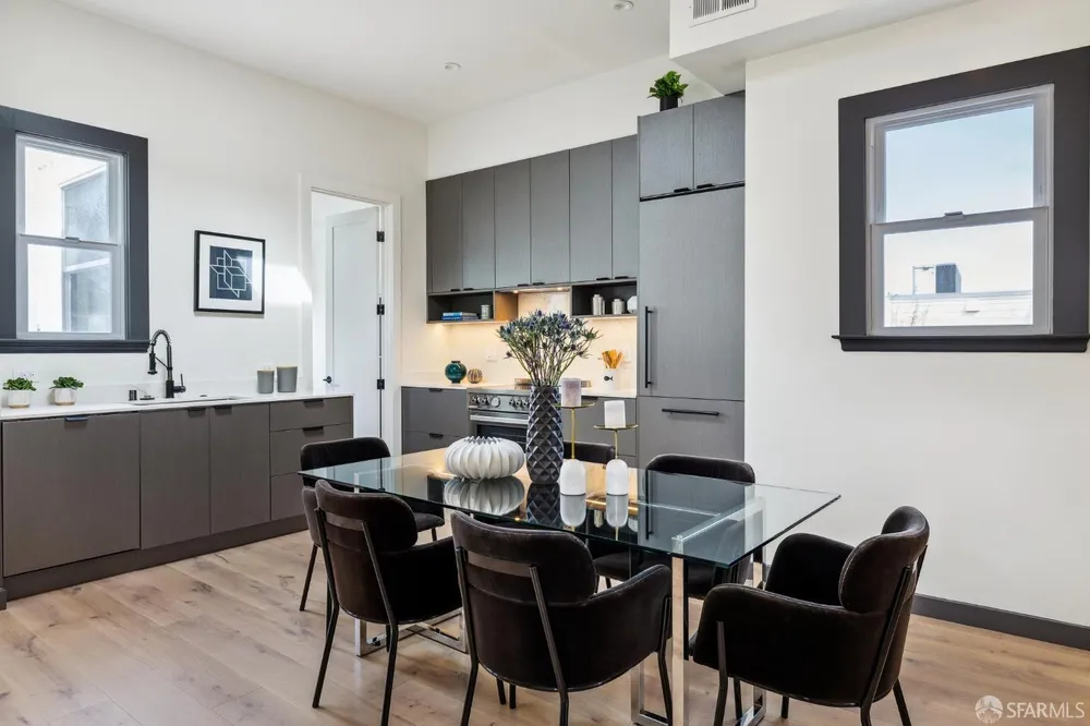 3520 17th St, San Francisco, CA 94110