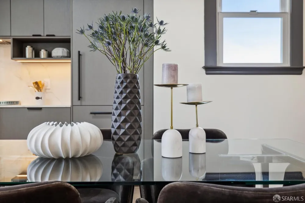 3520 17th St, San Francisco, CA 94110