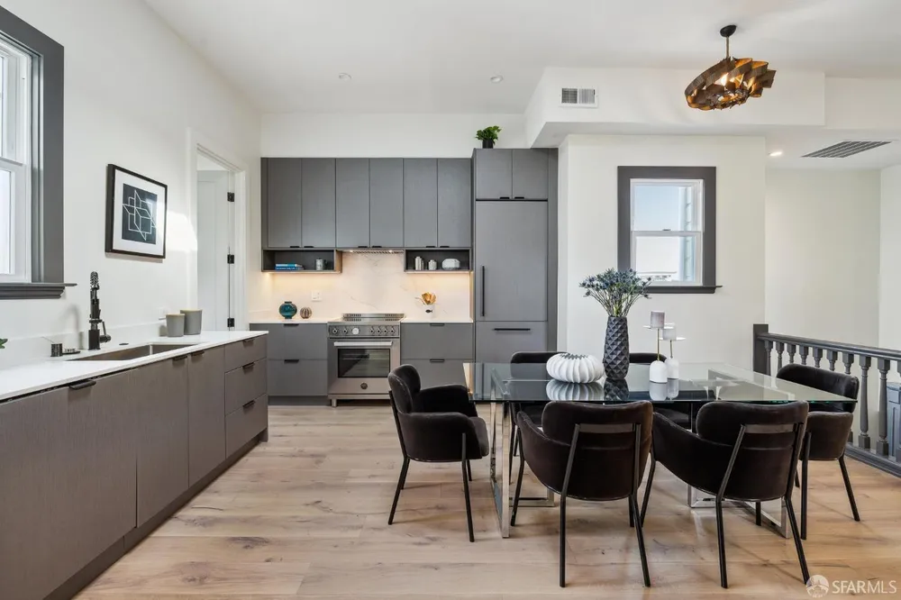 3520 17th St, San Francisco, CA 94110