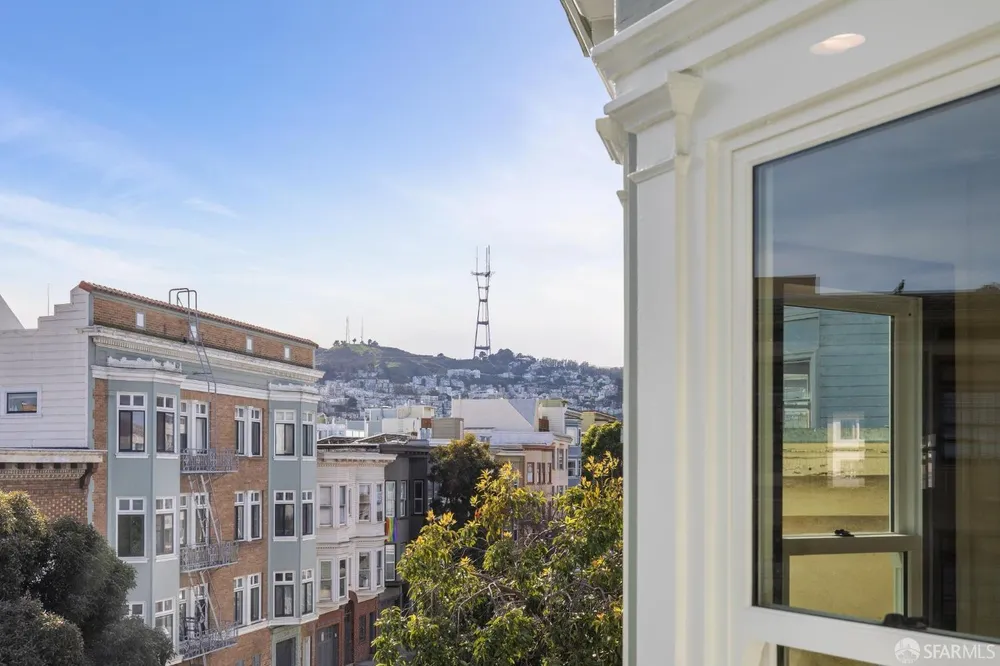 3520 17th St, San Francisco, CA 94110