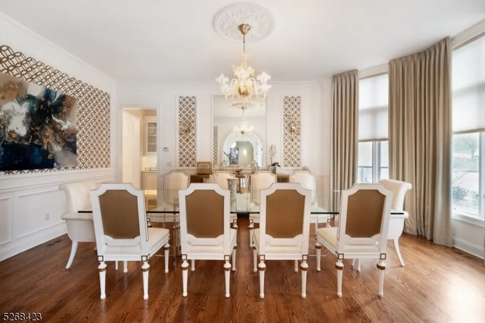 40 Overlook Rd, Livingston, NJ 07039