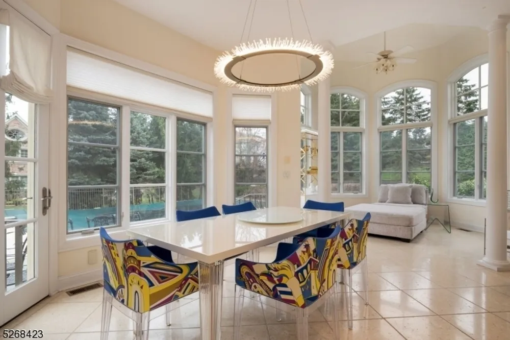 40 Overlook Rd, Livingston, NJ 07039