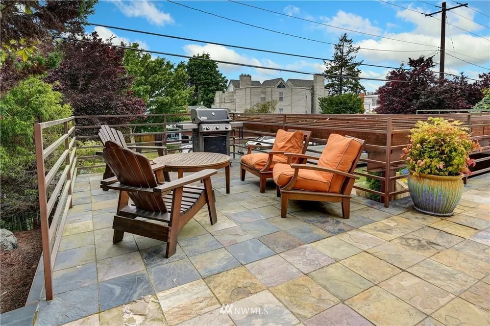 6970 California Ave SW, Seattle, WA 98136
