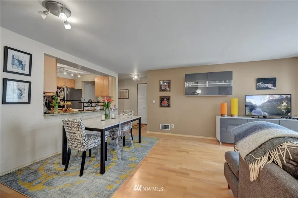6970 California Ave SW, Seattle, WA 98136