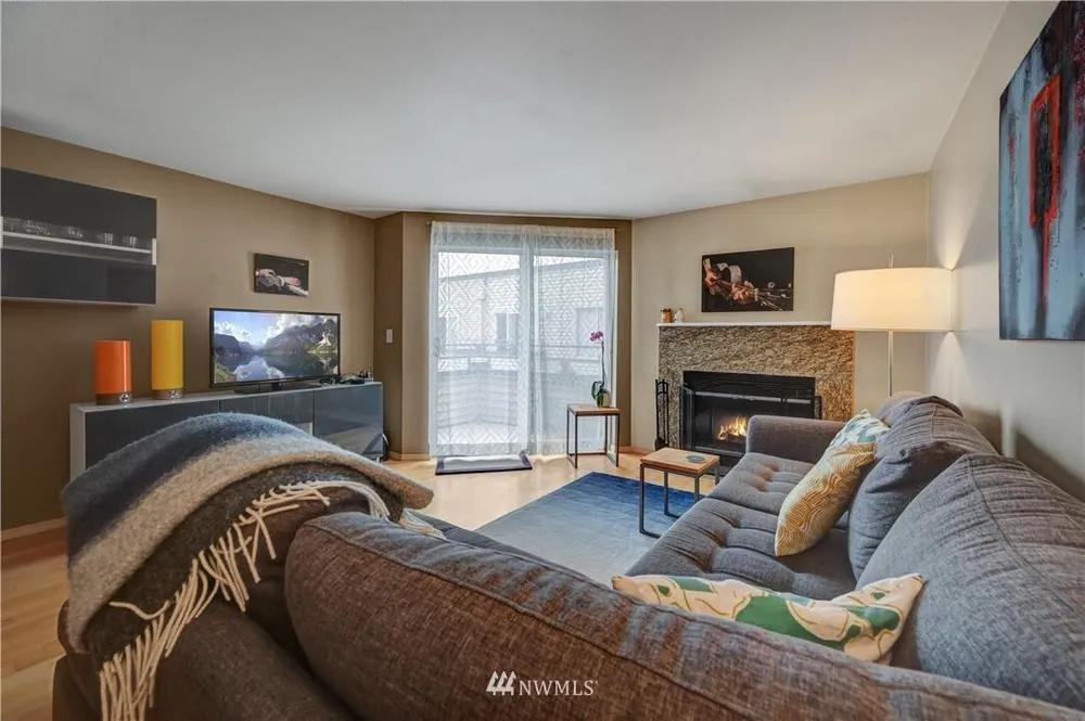 6970 California Ave SW, Seattle, WA 98136