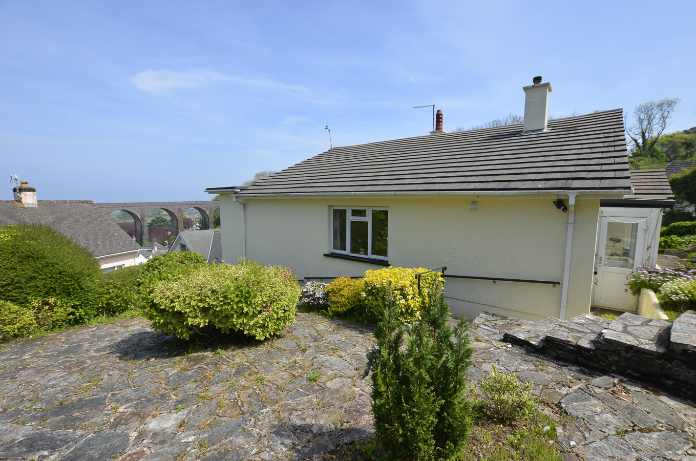 2 bedroom property for sale in BRACKEN RISE BROADSANDS PAIGNTON £545,000