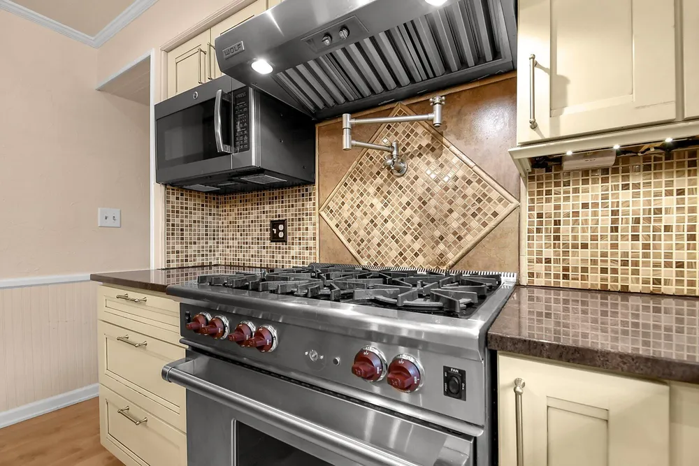 6491 Shenandoah Dr, Reynoldsburg, OH 43068