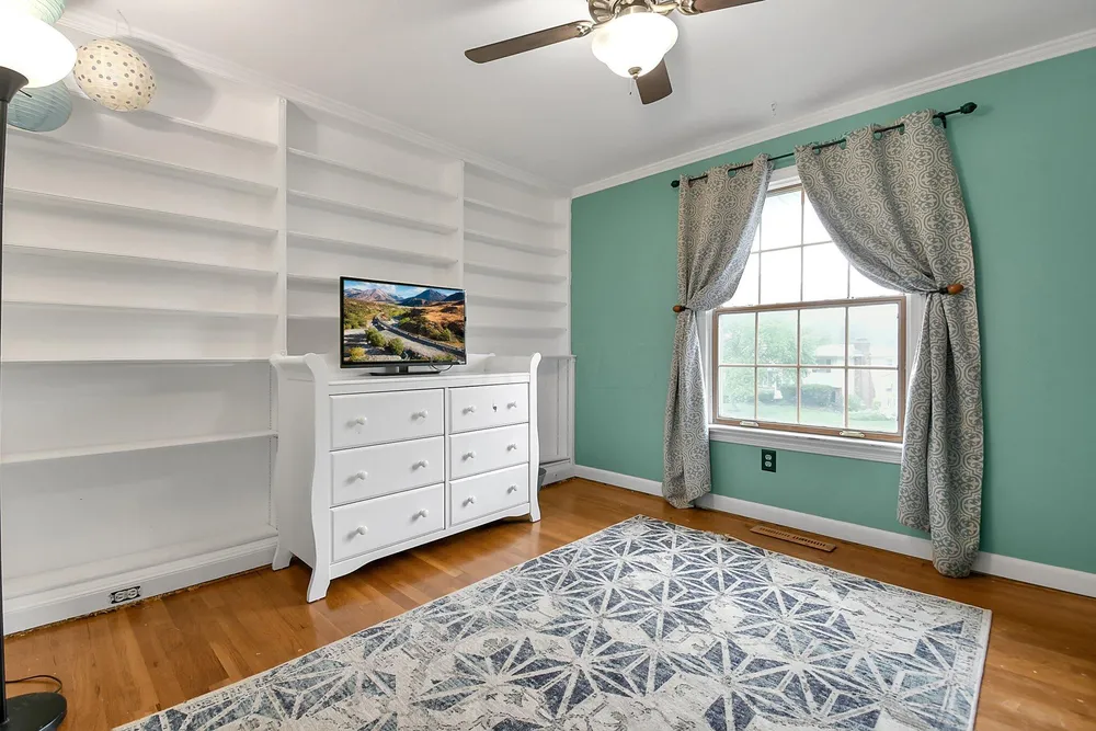 6491 Shenandoah Dr, Reynoldsburg, OH 43068