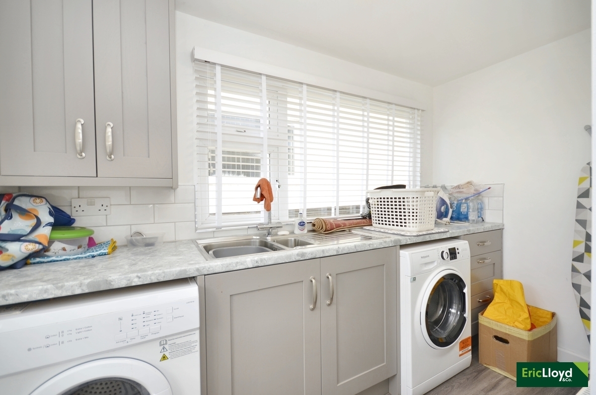 2 bedroom property for sale in North Boundary Road, Brixham £450,000