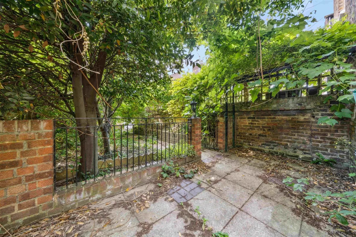 Colet Gardens, London, W14