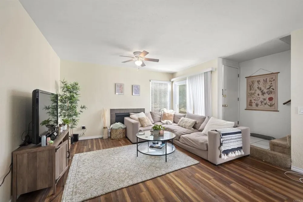 2115 Garnet Ave, San Diego, CA 92109