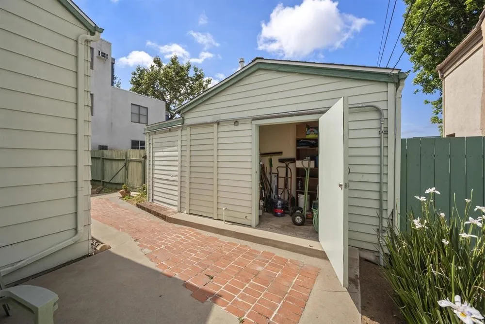 2115 Garnet Ave, San Diego, CA 92109