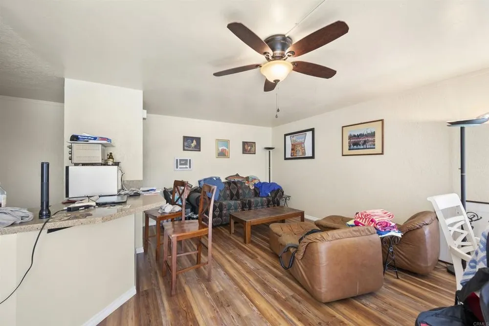 2115 Garnet Ave, San Diego, CA 92109