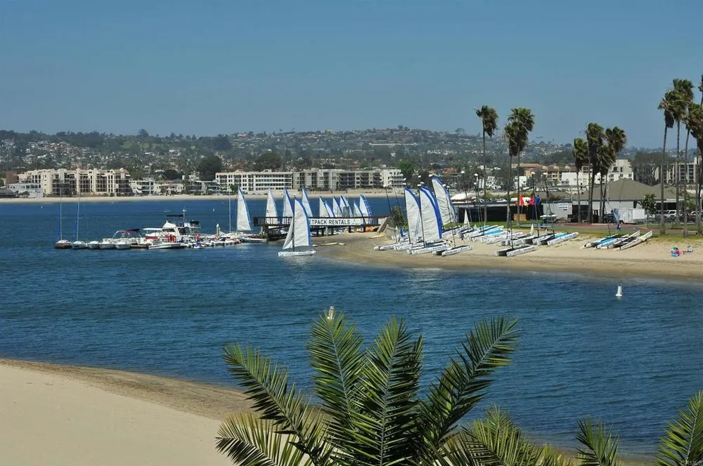 2115 Garnet Ave, San Diego, CA 92109