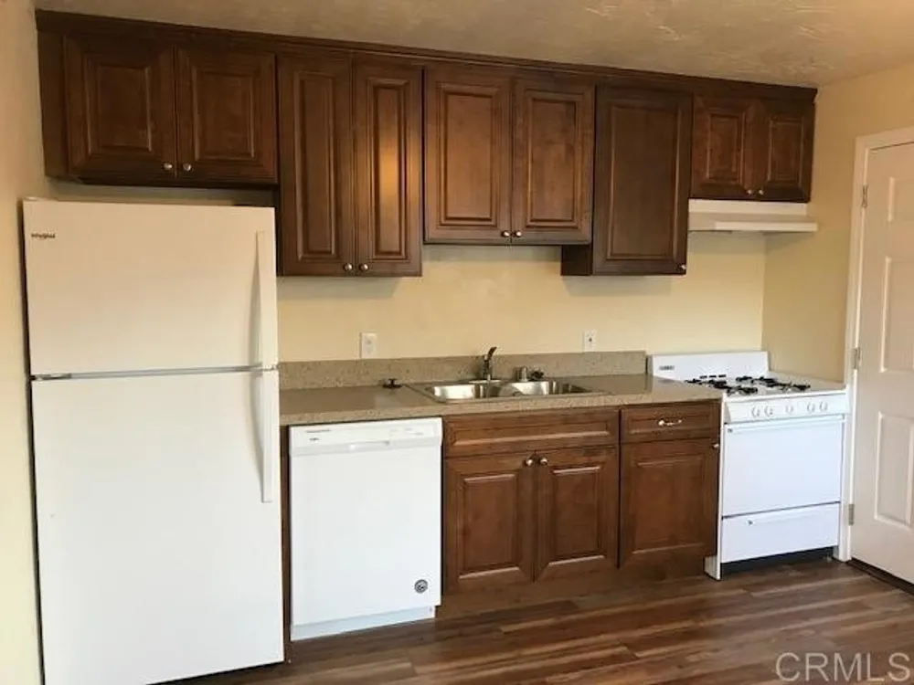 2115 Garnet Ave, San Diego, CA 92109