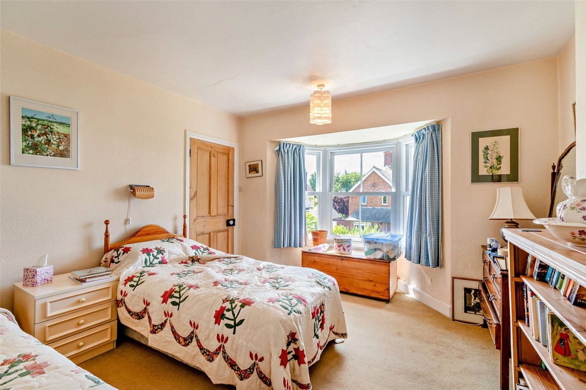 3 bedroom property for sale in Herne Road, Oundle, Peterborough, PE8 £715,000