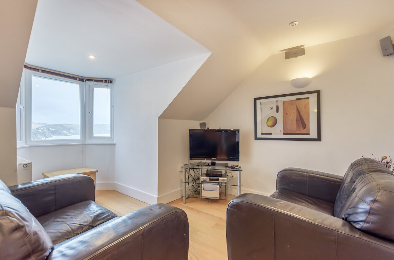 2 bedroom property for sale in Hannafore Road, Looe, Cornwall, PL13 £