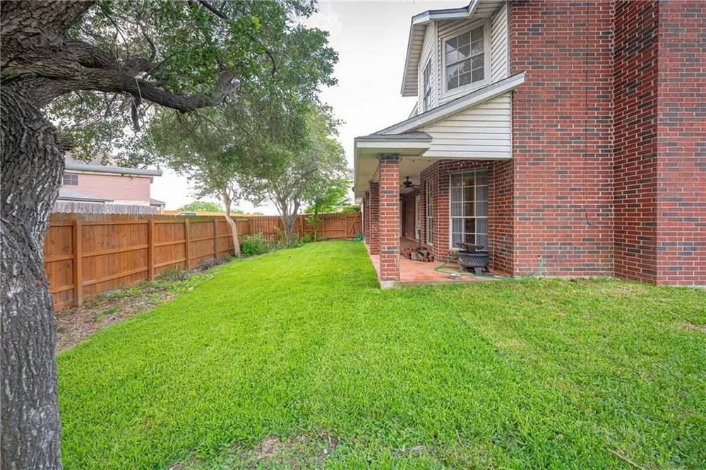 7026 Ashdown Dr, Corpus Christi, TX 78413