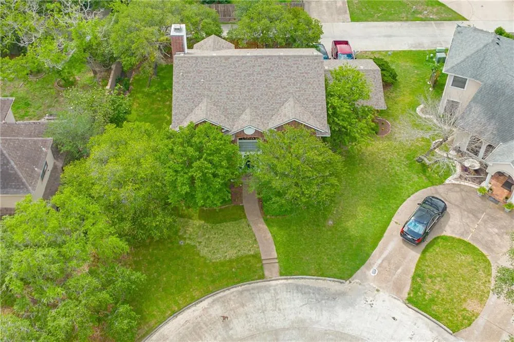 7026 Ashdown Dr, Corpus Christi, TX 78413