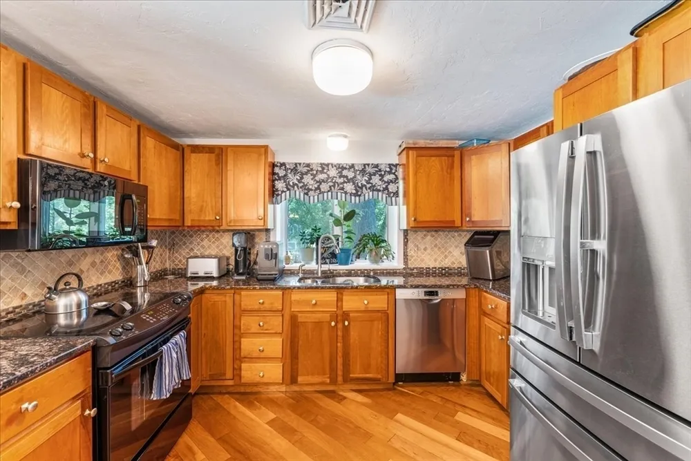 20 Pennacook St, Norfolk, MA 02056