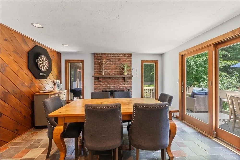 20 Pennacook St, Norfolk, MA 02056