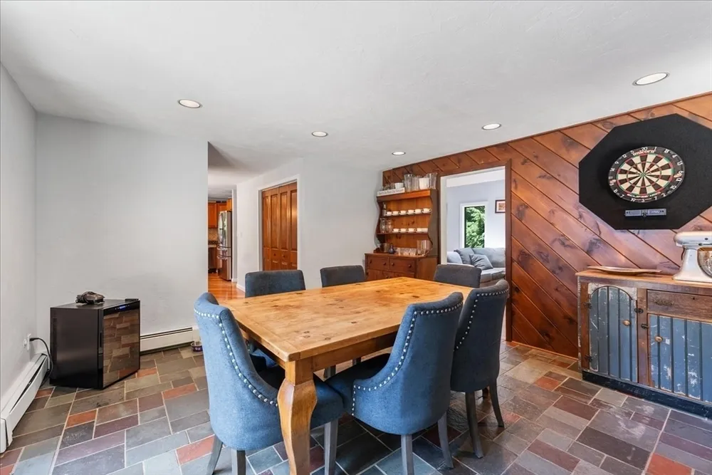 20 Pennacook St, Norfolk, MA 02056