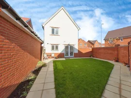 Daffodil Close, Stowupland, Stowmarket thumb 3