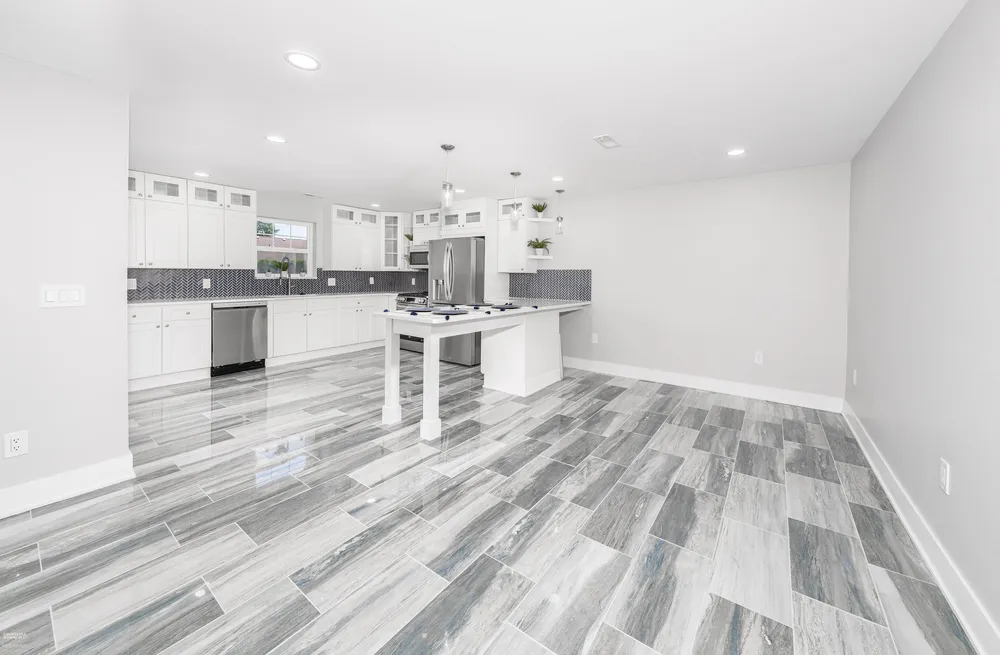 45480 Jefferson Ave, Chesterfield, MI 48047