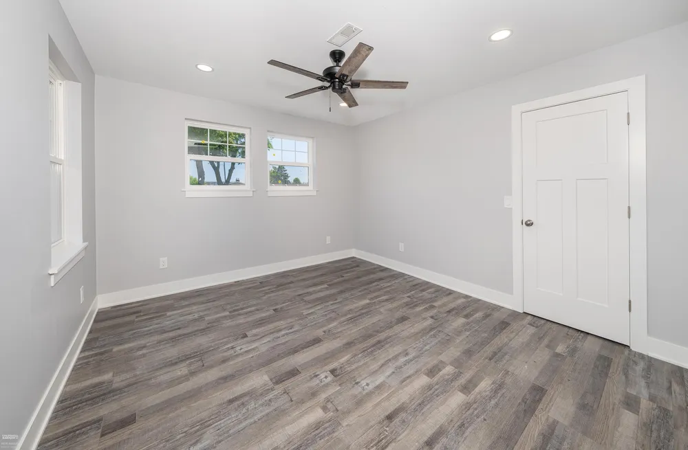 45480 Jefferson Ave, Chesterfield, MI 48047