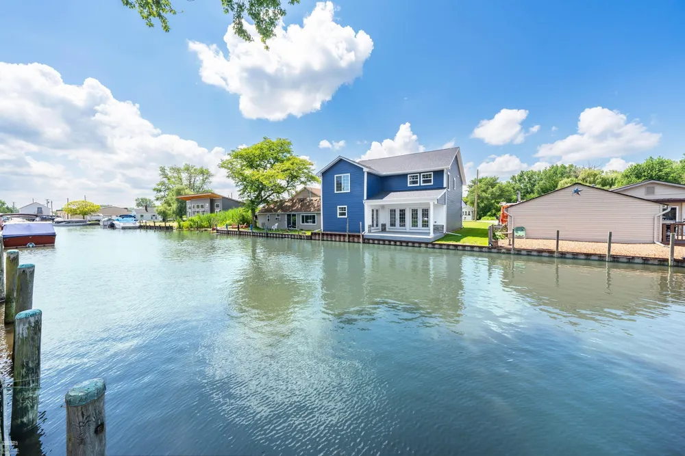 45480 Jefferson Ave, Chesterfield, MI 48047