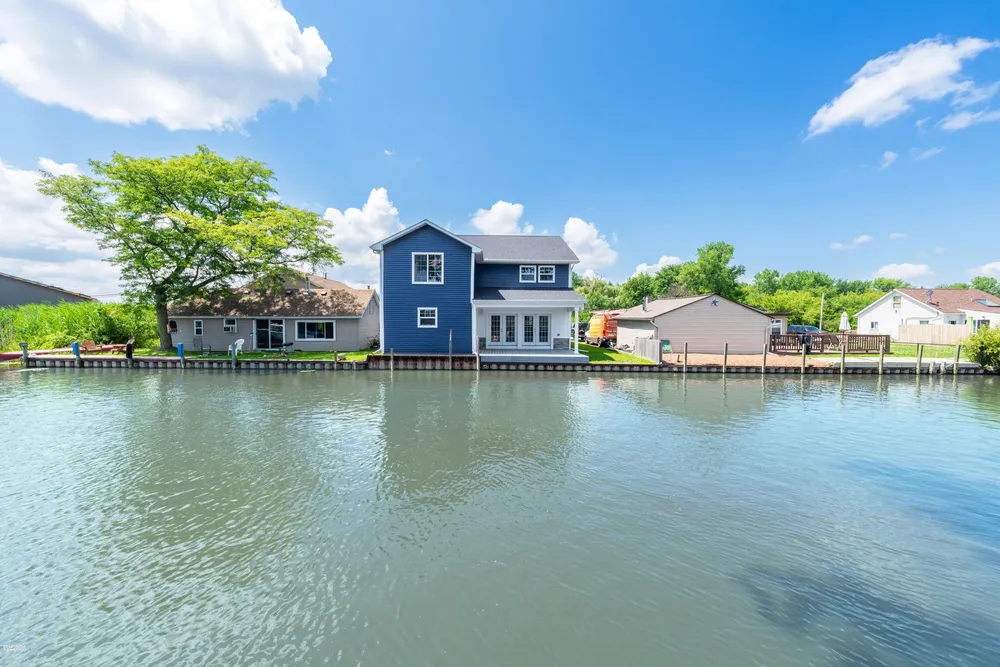 45480 Jefferson Ave, Chesterfield, MI 48047