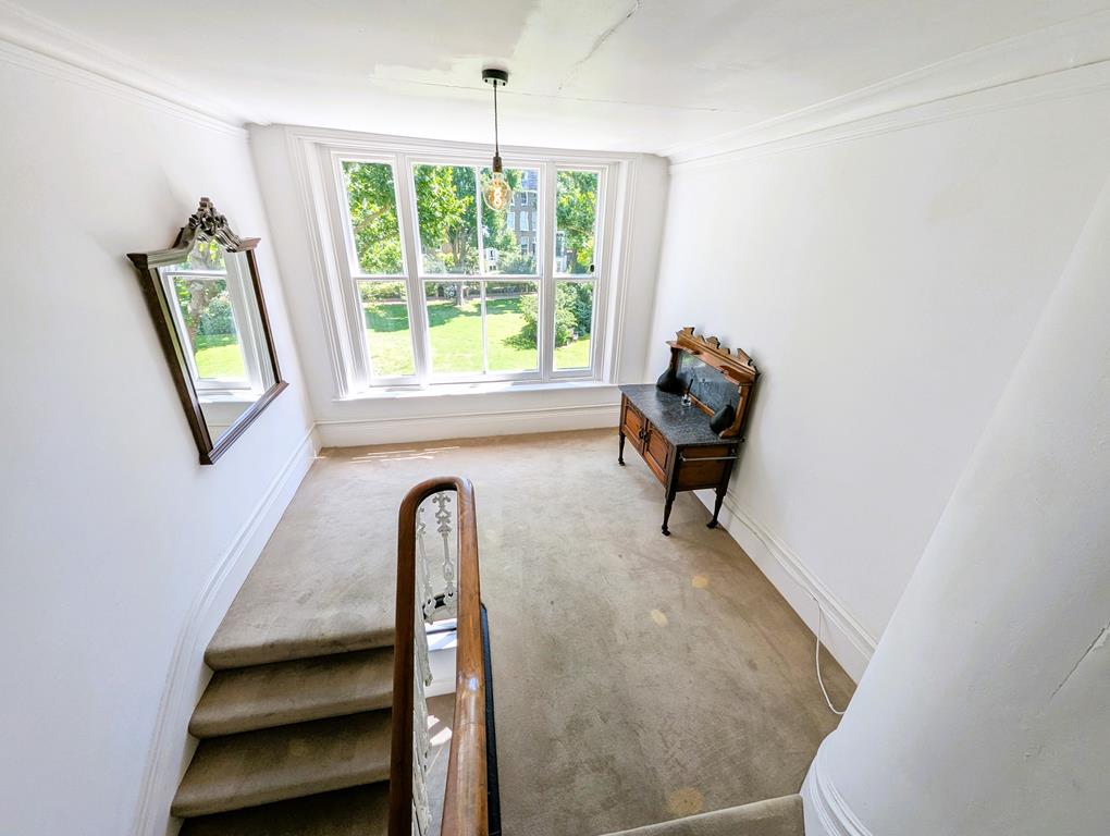Two Bedroom Flat To Let Warrington Crescent W9 1ED Image 11