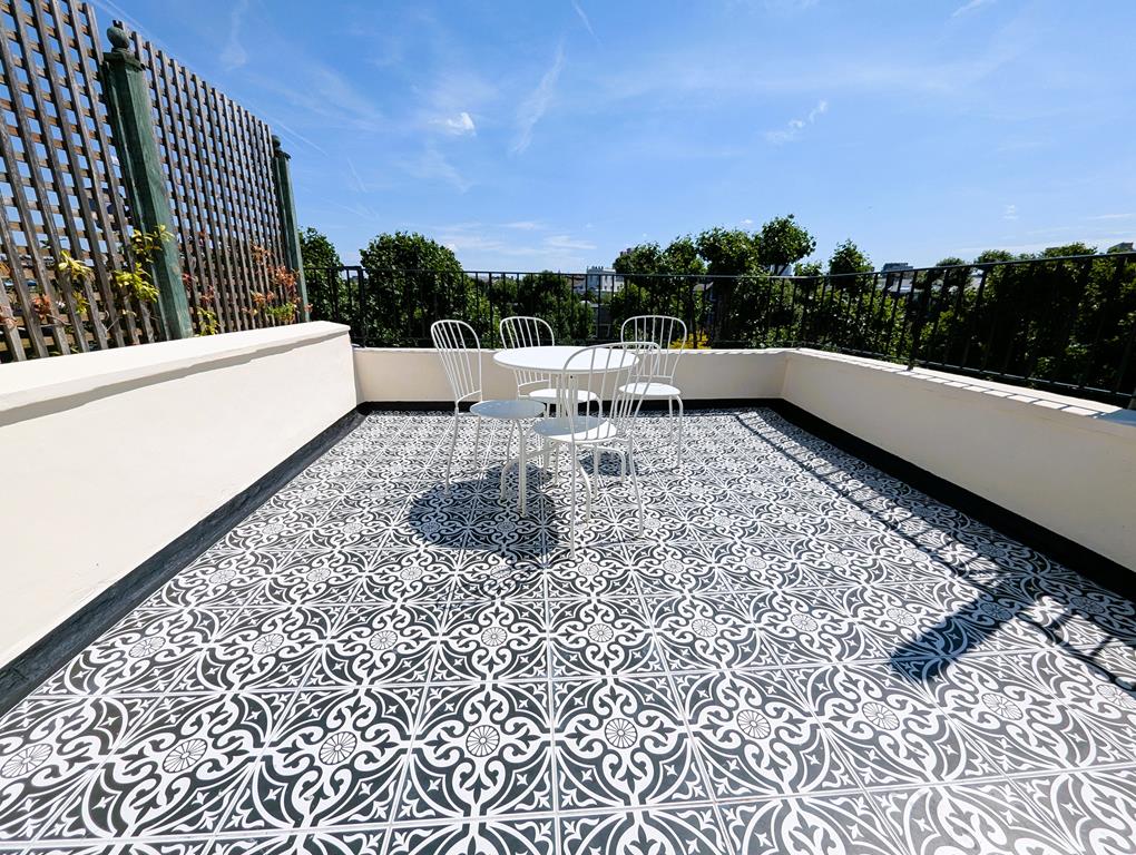 Two Bedroom Flat To Let Warrington Crescent W9 1ED Image 1
