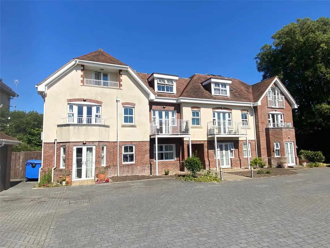 St Peters Road, Lower Parkstone, Poole, Dorset, BH14