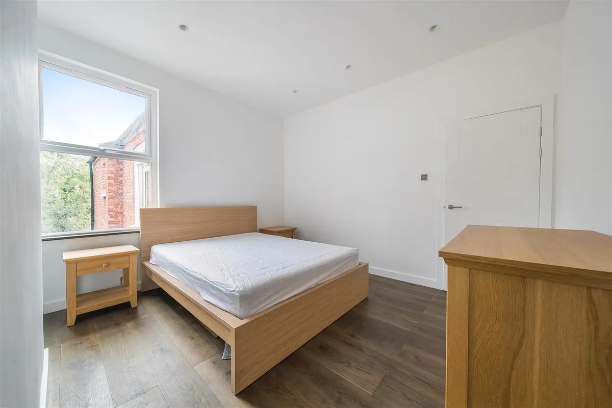 Temple Road, London, NW2