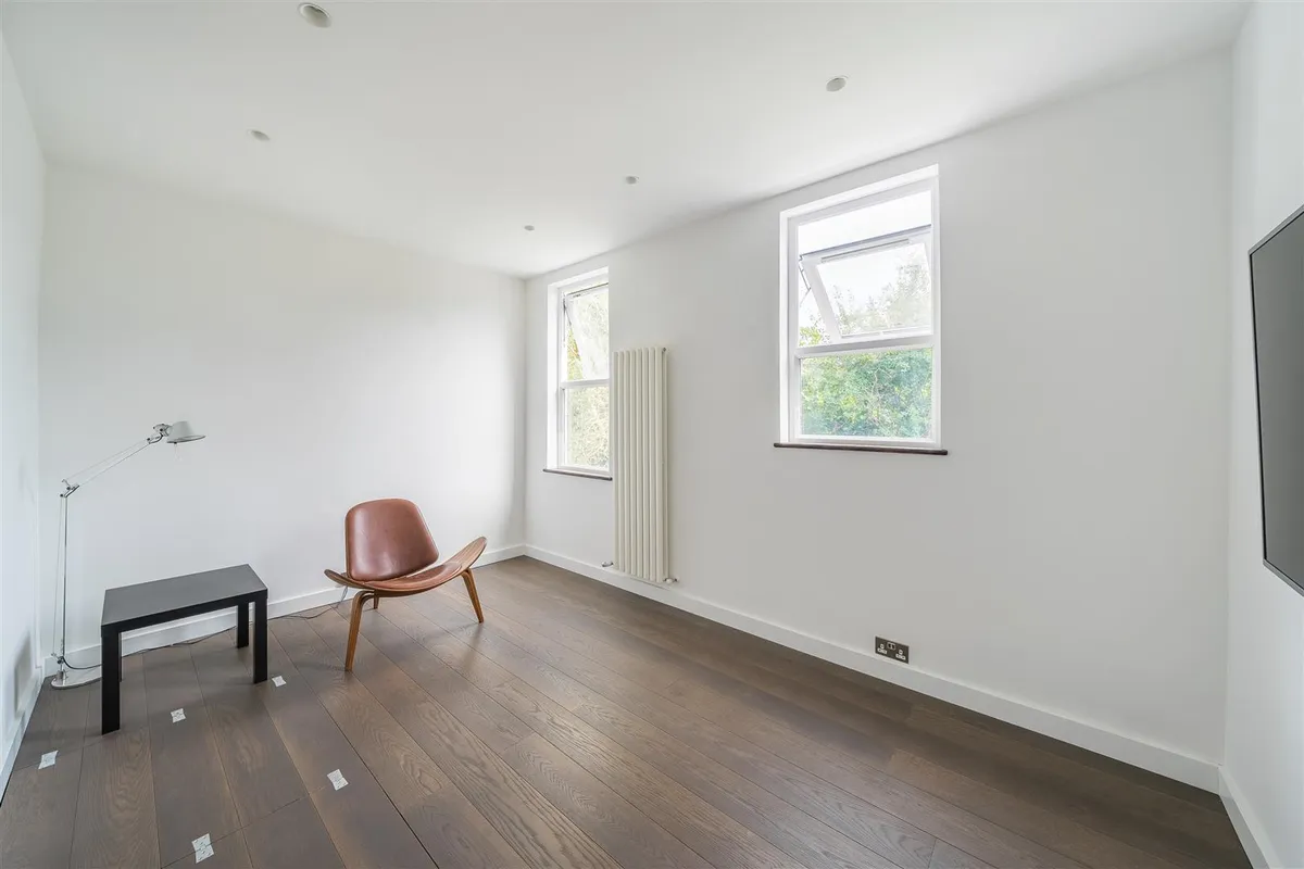 Temple Road, London, NW2