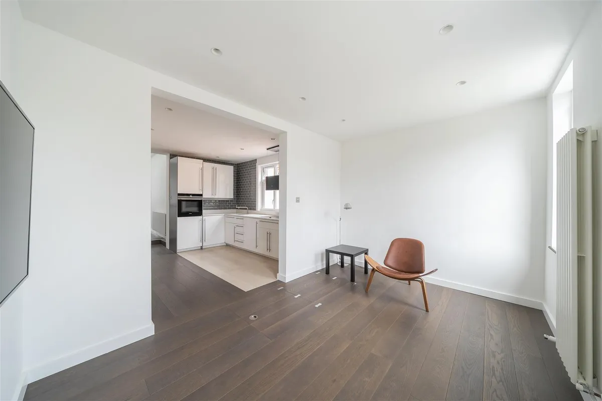 Temple Road, London, NW2