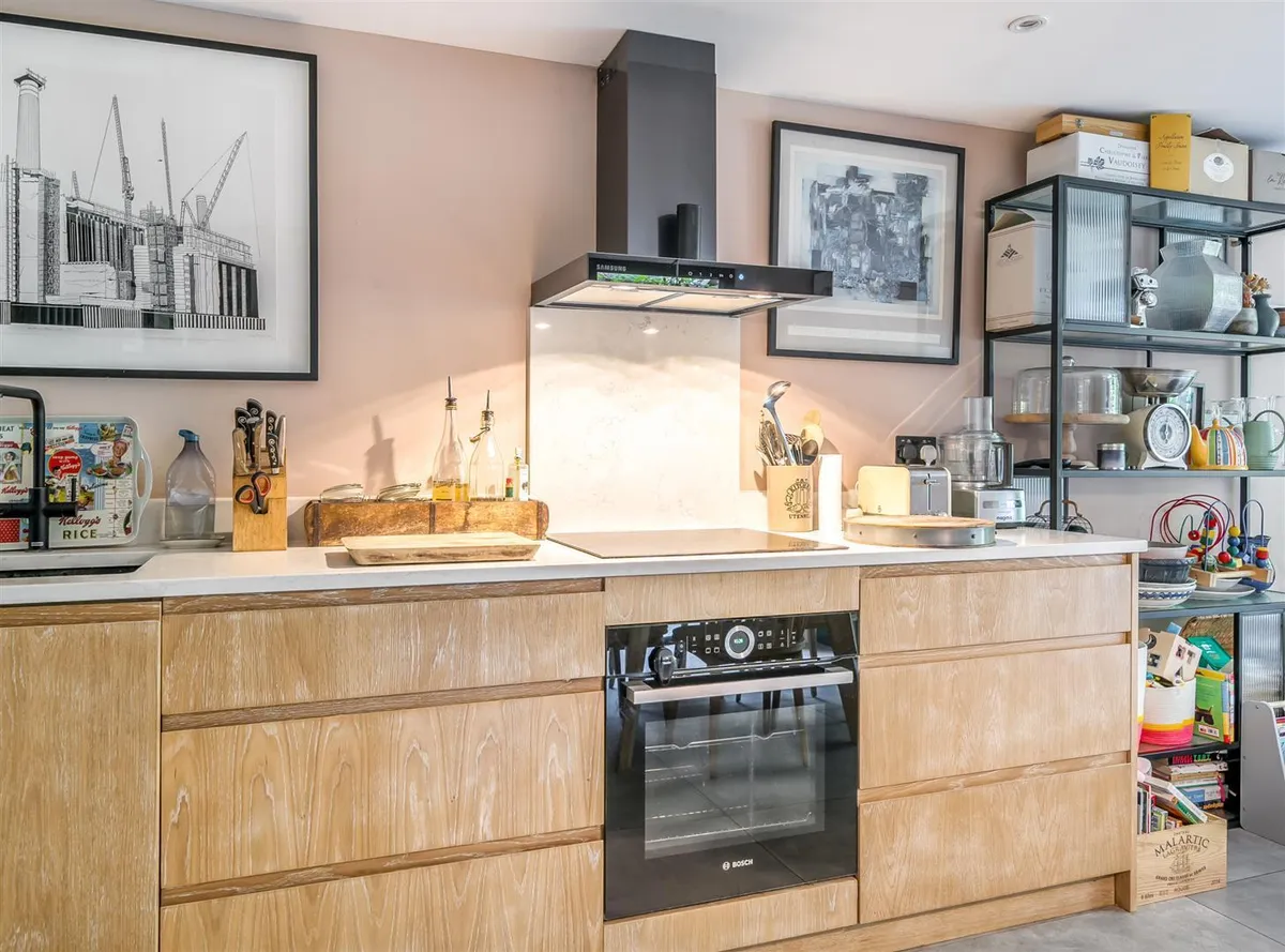 Kilburn Lane, London, W10