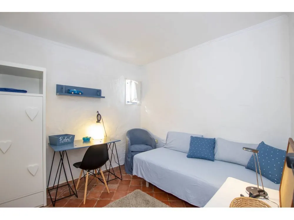 17, Sant Lluis