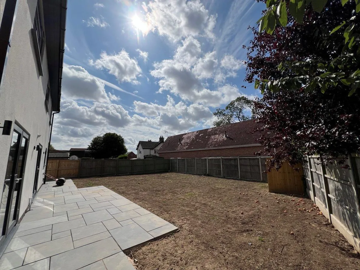 RIVENDELL, PARNHAM CLOSE, NETHER BROUGHTON